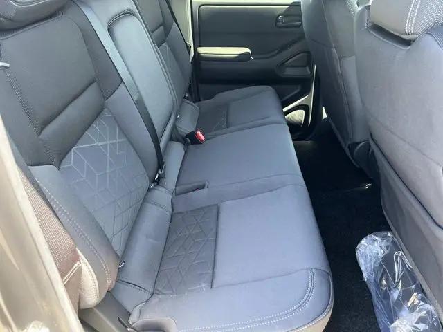 2026 Nissan Frontier Crew Cab Long Bed SV 4x4