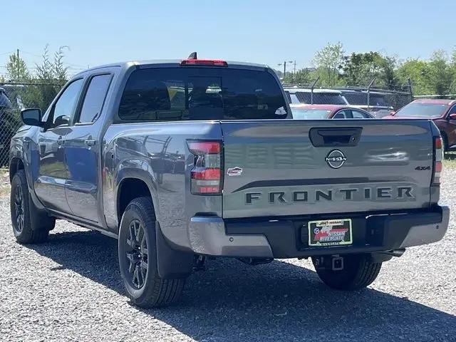 2026 Nissan Frontier Crew Cab Long Bed SV 4x4