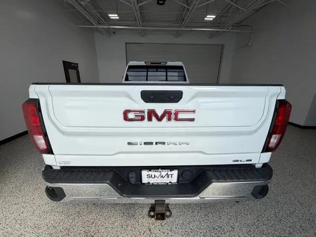 2023 GMC Sierra 2500HD 4WD Crew Cab Long Bed SLE