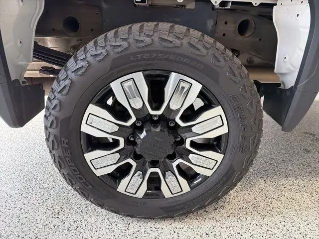 2023 GMC Sierra 2500HD 4WD Crew Cab Long Bed SLE