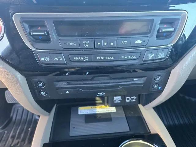2022 Honda Pilot AWD Elite