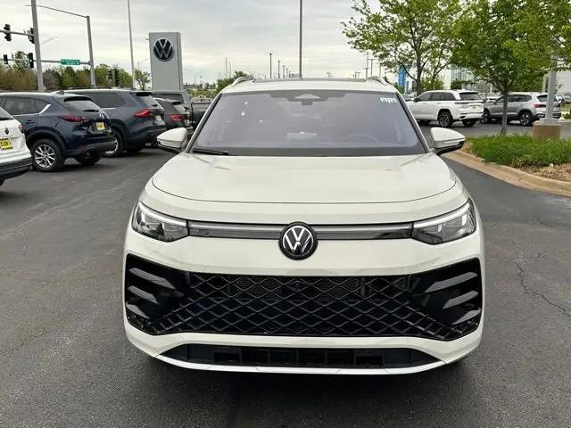 2026 Volkswagen Tiguan SEL R-Line Turbo