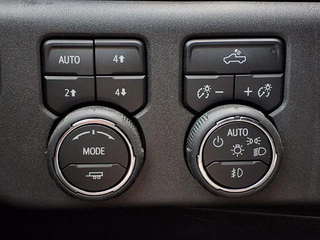 2024 Chevrolet Silverado 1500 4WD Crew Cab Short Bed LT Trail Boss