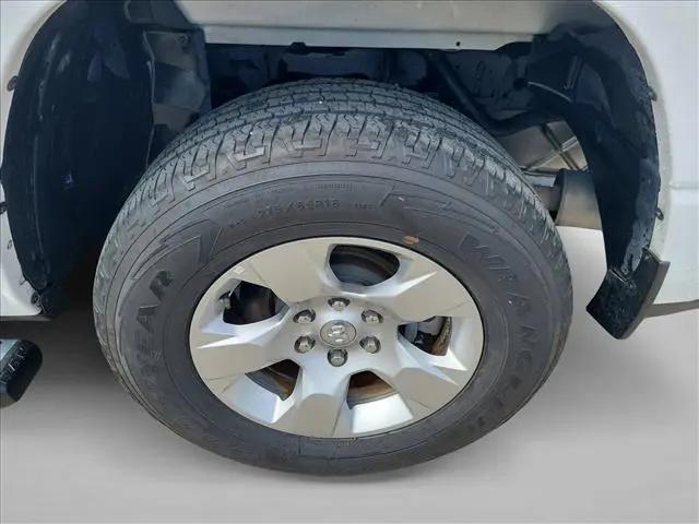 2023 Ram 1500 Big Horn Crew Cab 4x2 5'7" Box