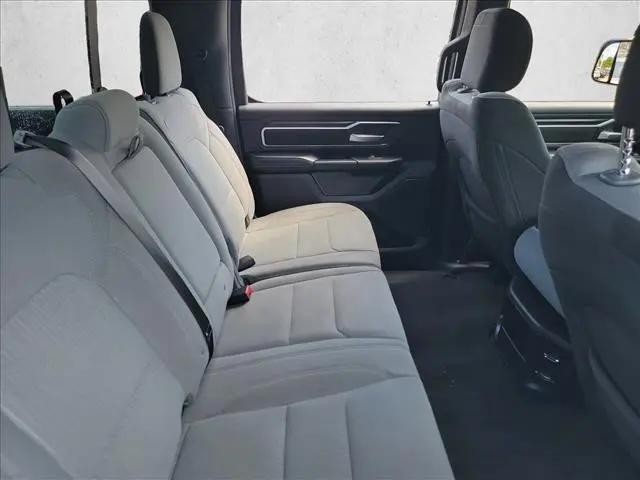 2023 Ram 1500 Big Horn Crew Cab 4x2 5'7" Box