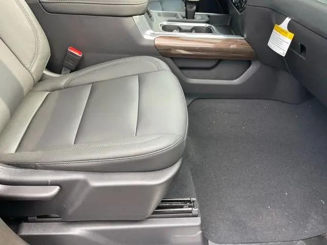 2026 Chevrolet Silverado 1500 4WD Crew Cab Standard Bed LT Trail Boss
