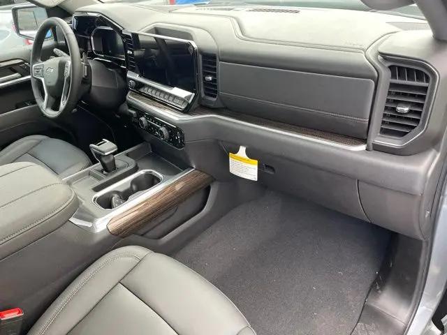 2026 Chevrolet Silverado 1500 4WD Crew Cab Standard Bed LT Trail Boss