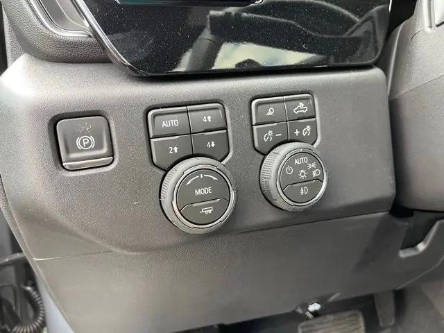 2026 Chevrolet Silverado 1500 4WD Crew Cab Standard Bed LT Trail Boss
