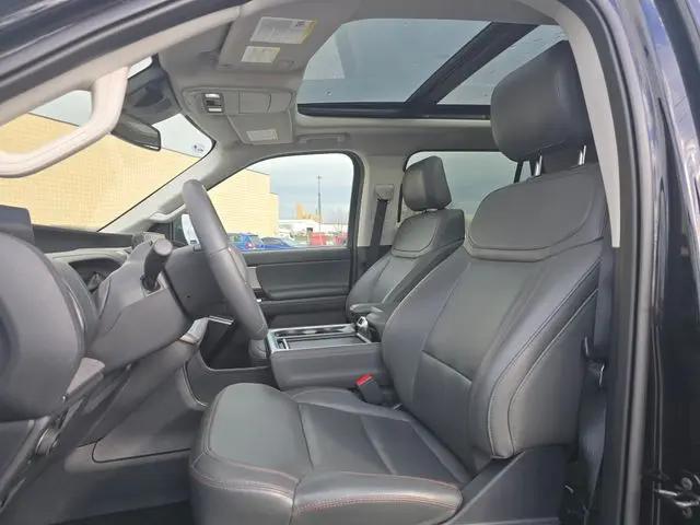 2025 Ford Expedition Active MAX