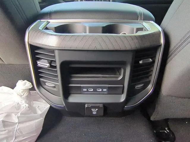 2026 Ram 2500 Big Horn Crew Cab 4x4 64 Box