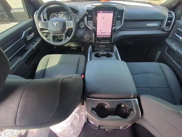 2026 Ram 2500 Big Horn Crew Cab 4x4 64 Box
