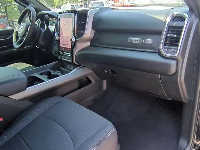 2026 Ram 2500 Big Horn Crew Cab 4x4 64 Box