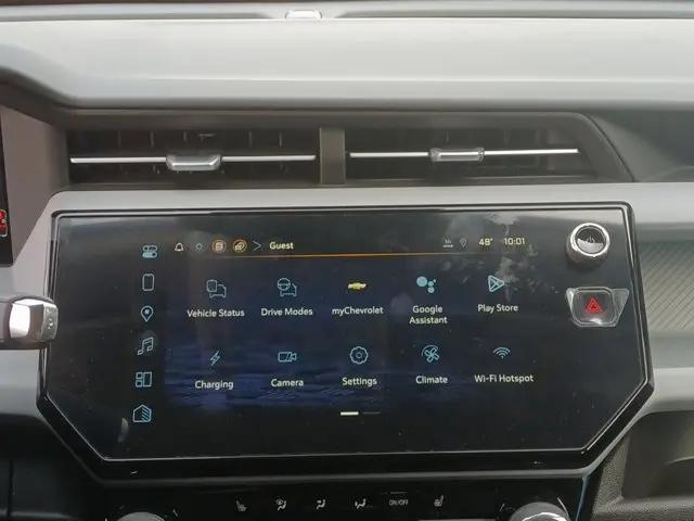 2027 Chevrolet Bolt LT FWD