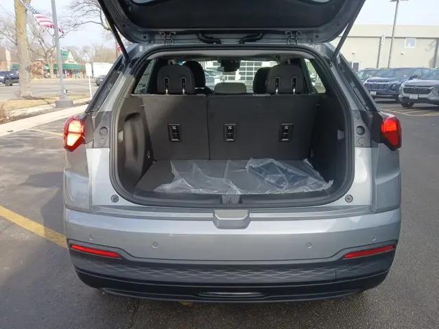 2027 Chevrolet Bolt LT FWD