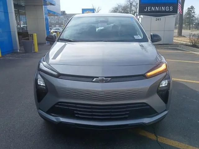 2027 Chevrolet Bolt LT FWD