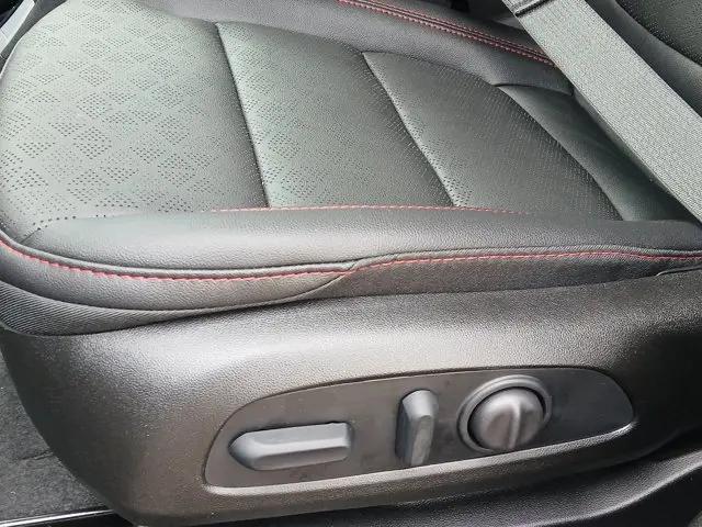 2027 Chevrolet Bolt RS FWD