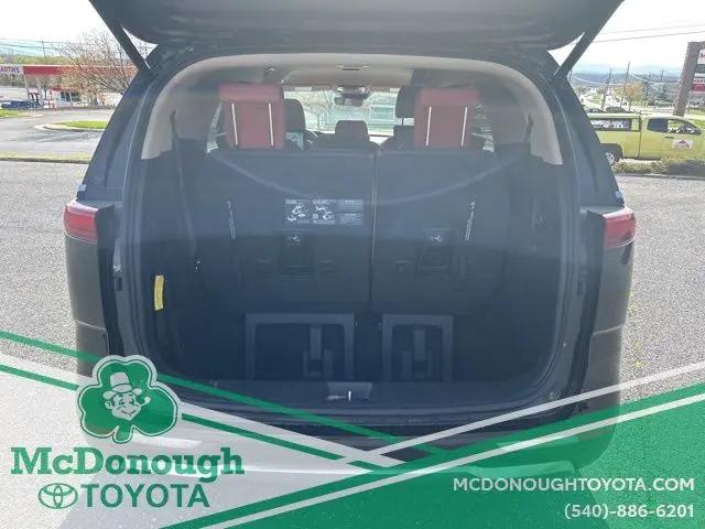 2024 Kia Carnival MPV SX