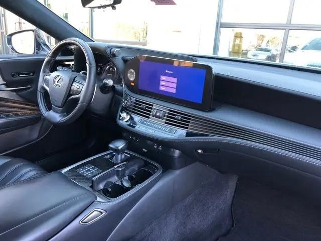 2023 Lexus LS 500h LS 500h