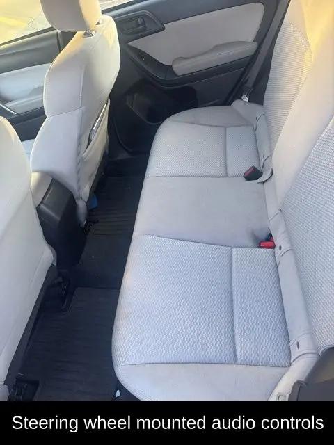 2016 Subaru Forester 2.5i