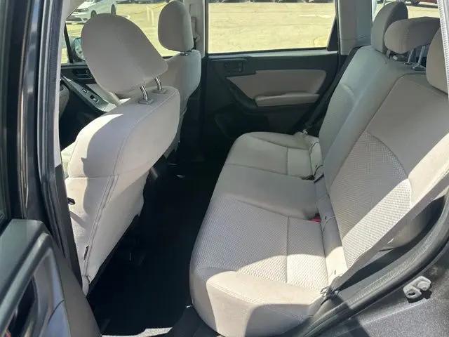 2016 Subaru Forester 2.5i