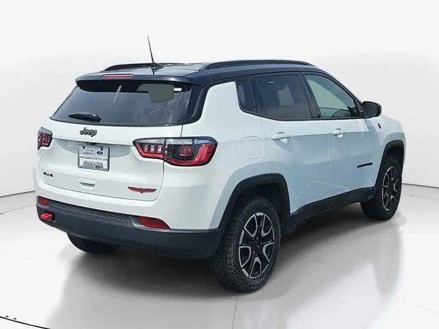 2025 Jeep Compass Trailhawk 4x4