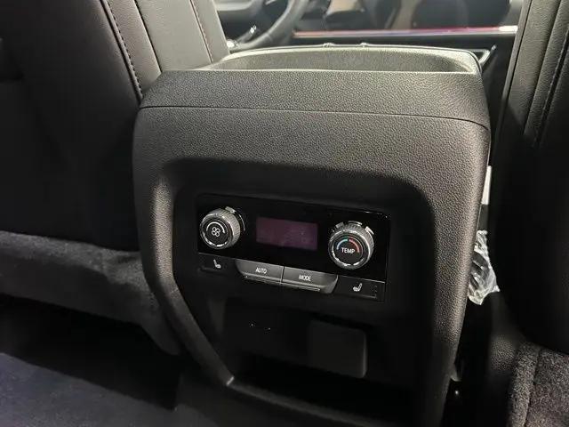 2026 Chevrolet Traverse AWD RS