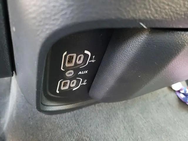 2022 Ram 1500 Big Horn Crew Cab 4x2 5'7" Box