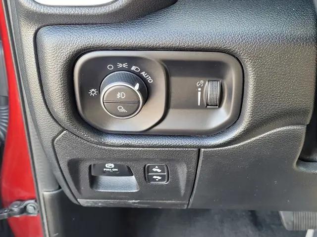 2022 Ram 1500 Big Horn Crew Cab 4x2 5'7" Box
