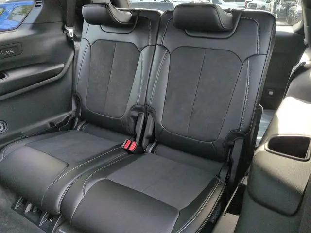 2026 Jeep Grand Cherokee L Altitude 4x2