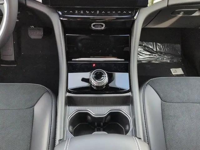 2026 Jeep Grand Cherokee L Altitude 4x2