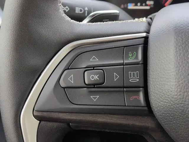 2026 Jeep Grand Cherokee L Altitude 4x2