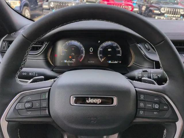 2026 Jeep Grand Cherokee L Altitude 4x2