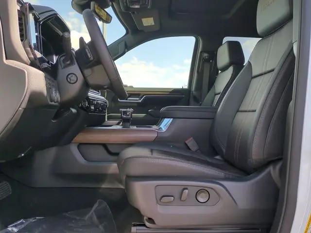 2026 Chevrolet Silverado 1500 4WD Crew Cab Short Bed High Country