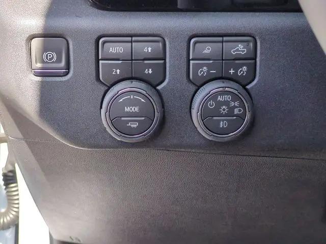 2026 Chevrolet Silverado 1500 4WD Crew Cab Short Bed High Country