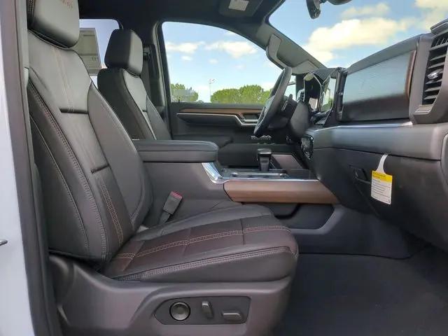 2026 Chevrolet Silverado 1500 4WD Crew Cab Short Bed High Country