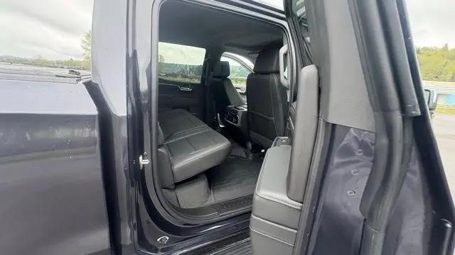 2024 GMC Sierra 1500 4WD Crew Cab Short Box SLT