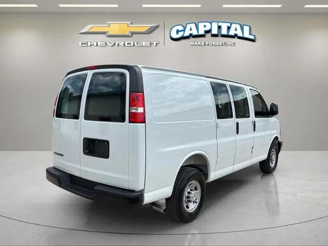 2026 Chevrolet Express Cargo Van 2500 Regular Wheelbase, WT, RWD