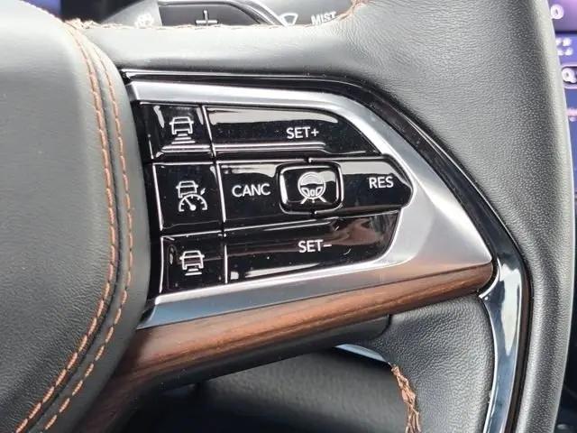 2025 Jeep Grand Cherokee Summit 4x4
