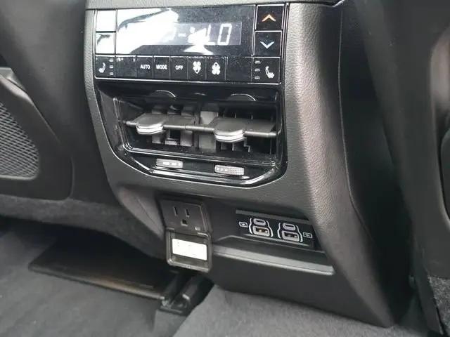 2025 Jeep Grand Cherokee Summit 4x4