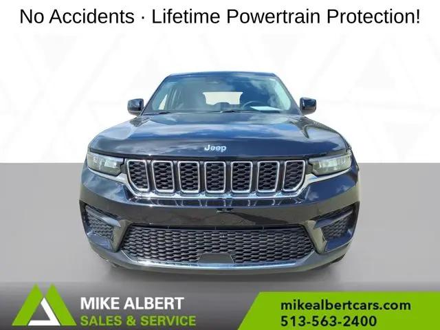 2023 Jeep Grand Cherokee Laredo 4x4