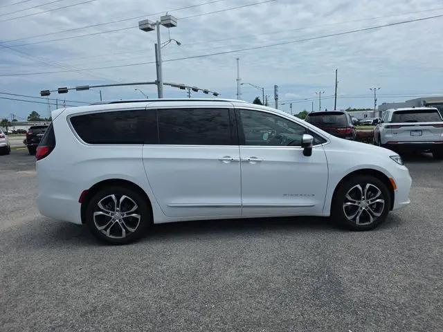 2026 Chrysler Pacifica Pinnacle AWD