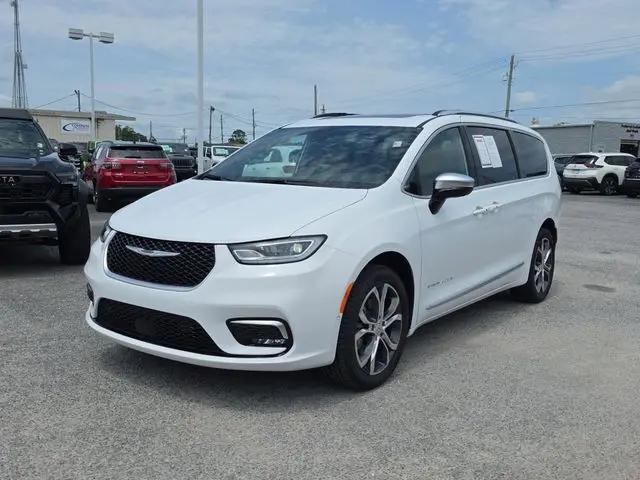 2026 Chrysler Pacifica Pinnacle AWD