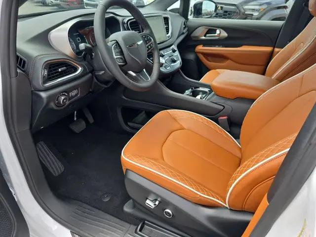 2026 Chrysler Pacifica Pinnacle AWD