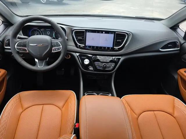 2026 Chrysler Pacifica Pinnacle AWD