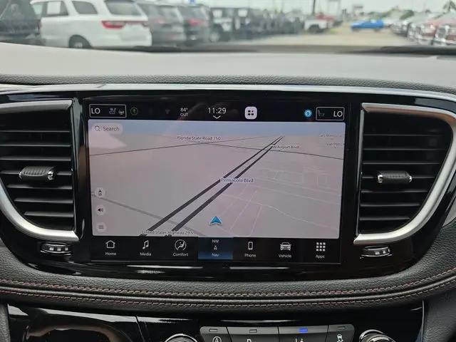 2026 Chrysler Pacifica Pinnacle AWD