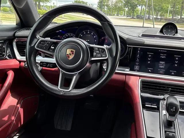 2019 Porsche Panamera 4