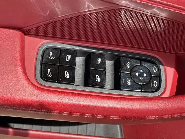 2019 Porsche Panamera 4