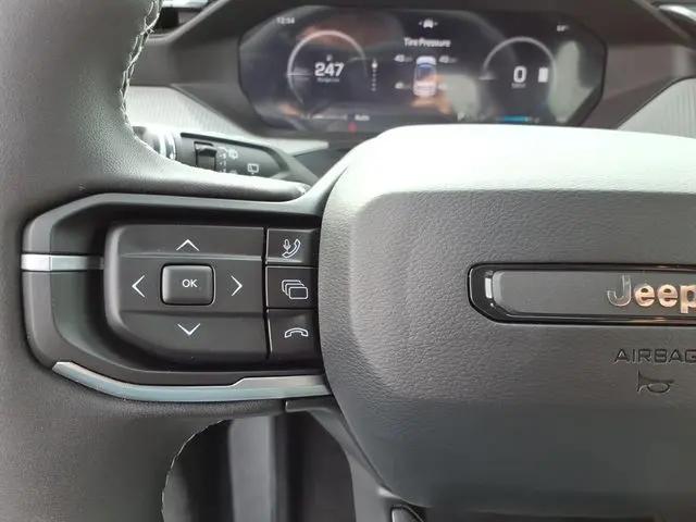 2026 Jeep Cherokee Limited 4x4