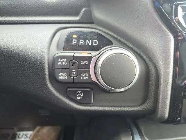2025 Ram 1500 Big Horn Crew Cab 4x4 5'7" Box