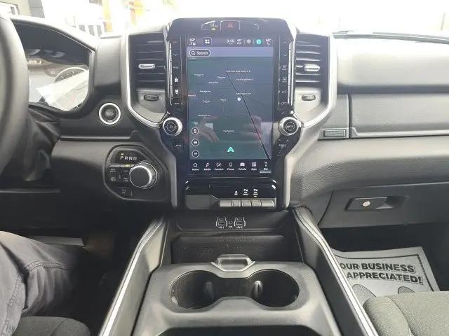 2025 Ram 1500 Big Horn Crew Cab 4x4 5'7" Box